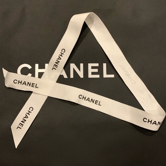 Chanel white ribbon - Picture 3 of 3